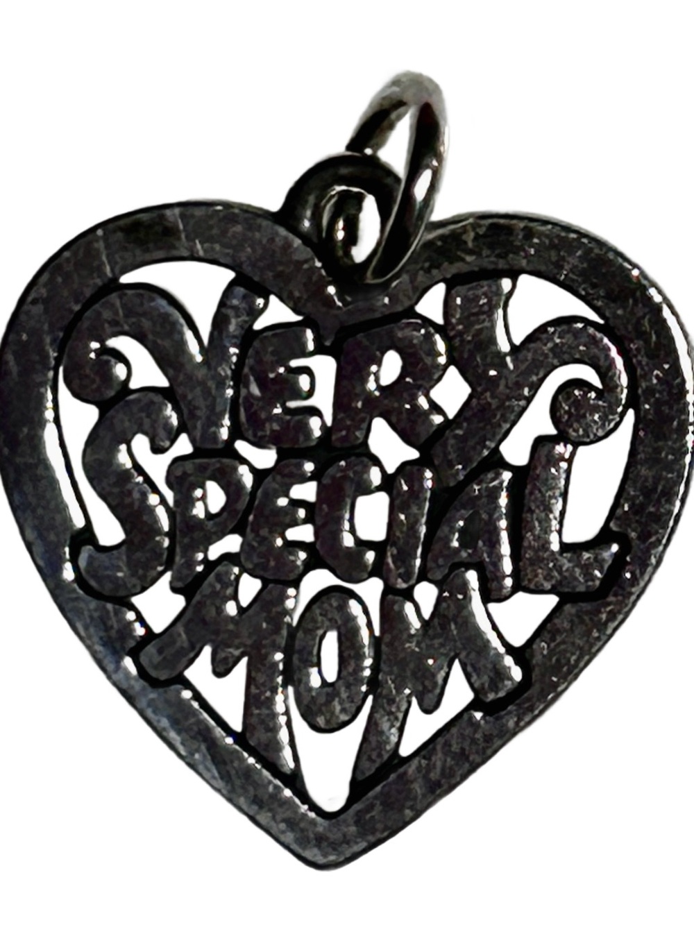 James Avery ~ .925 Sterling Silver ~ Very Special Mom Heart ~ Charm
